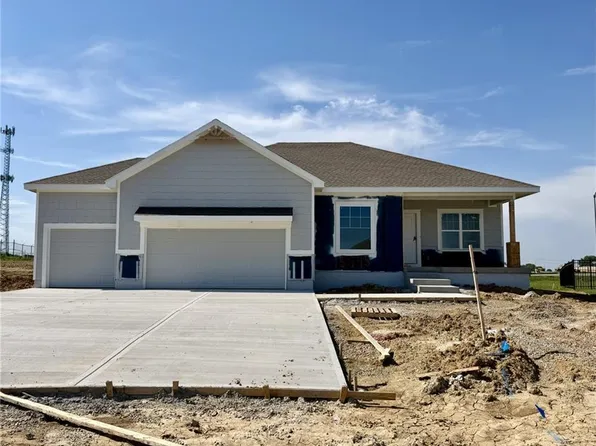 15595 N Sheridan Ct, Basehor, KS 66007