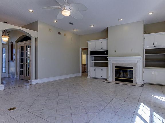 4th image of 23895 Crescent Parke Ct