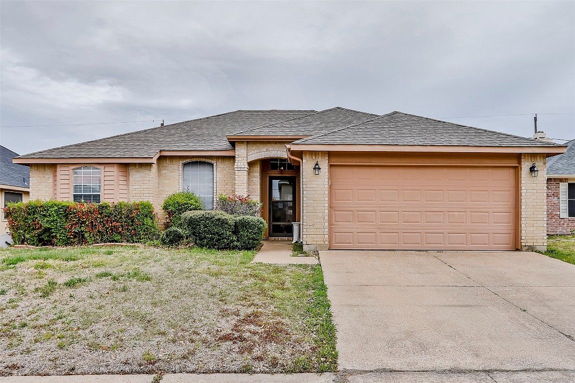6701 Pecanwood Dr, Arlington, TX 76001 Zillow