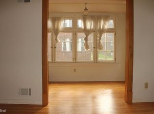 5840 Alderson St APT 1, Pittsburgh, PA 15217