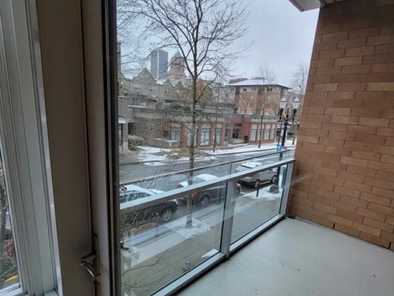 1930 S River Dr #W201 — Photo 14
