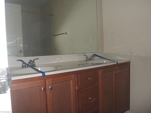 5th image of 4347 Bastille Dr