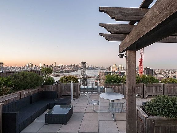 5th image of 440 Kent Ave APT 16F