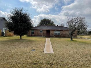 517 Dahila St, Prairie View, TX 77484