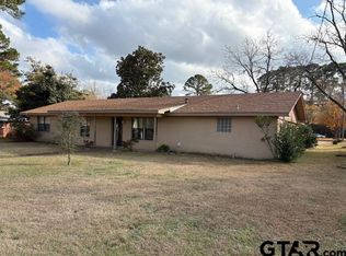 169 Brierwood Dr, Palestine, TX 75801