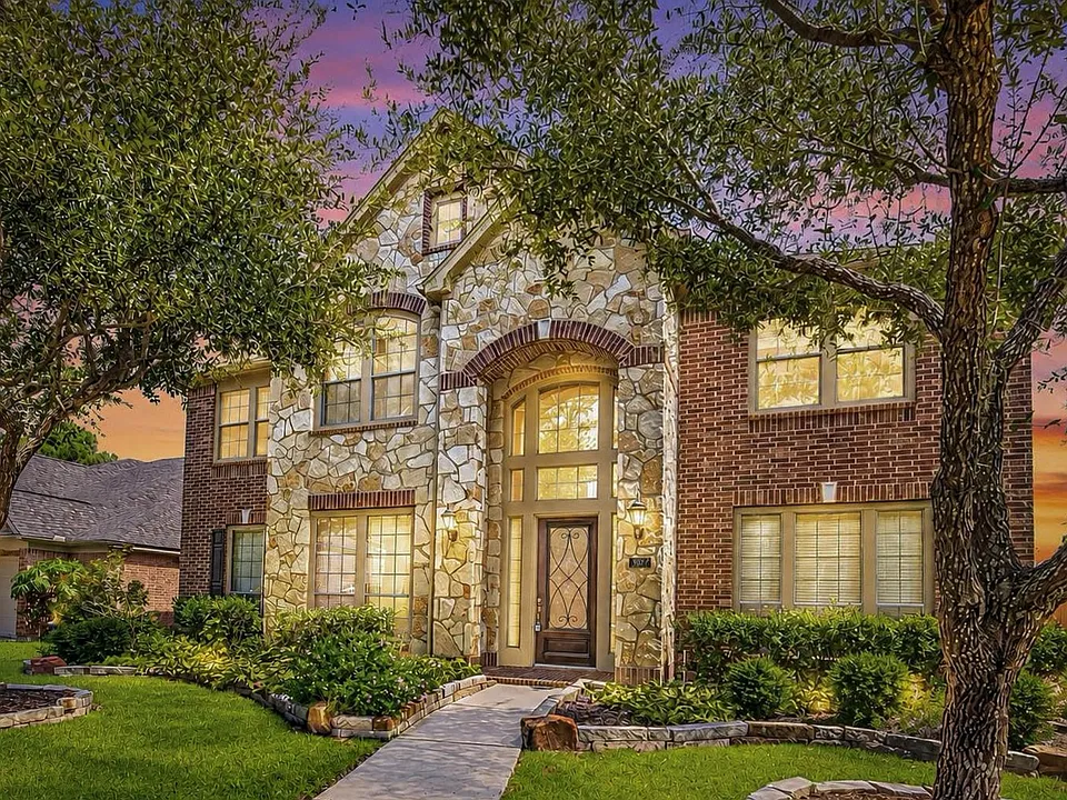 3927 Bowie Bend Ln
