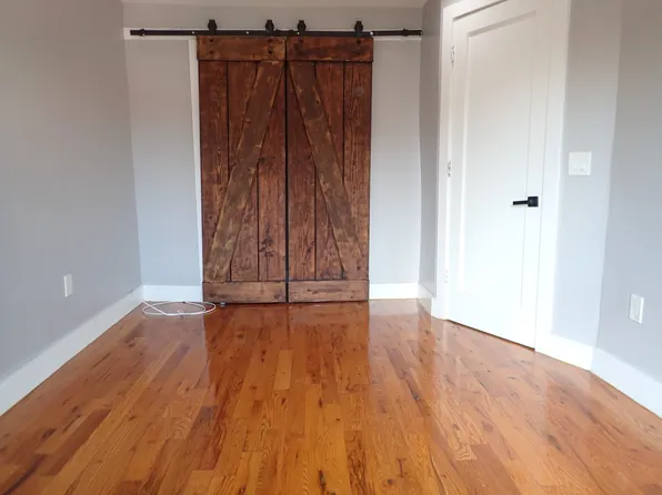 203 Crystal Street image 7 of 11