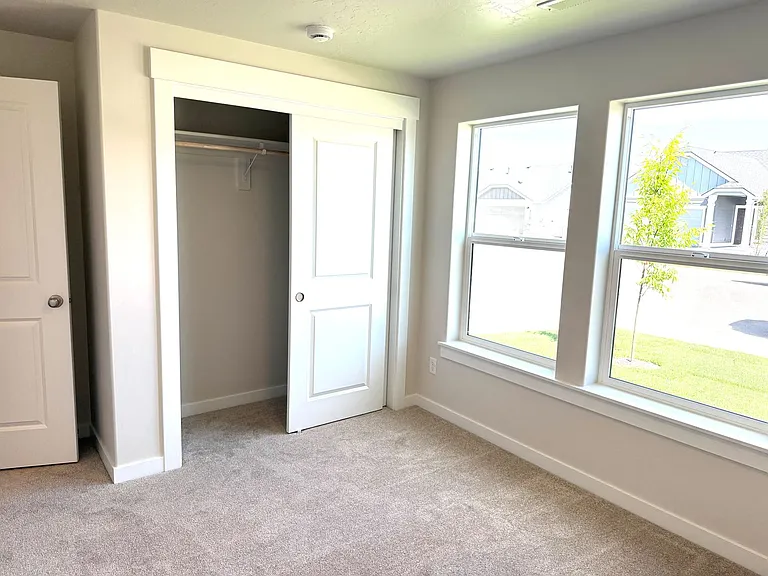 11121 Bluefield Dr — Photo 23
