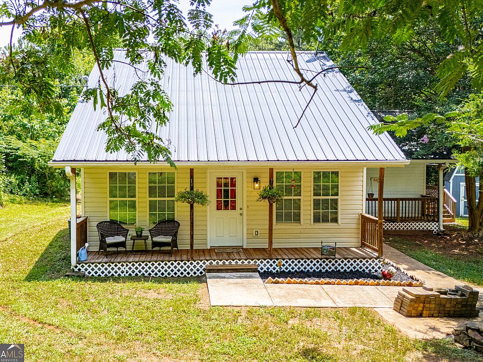 1st image of 445 Gum Creek Cir