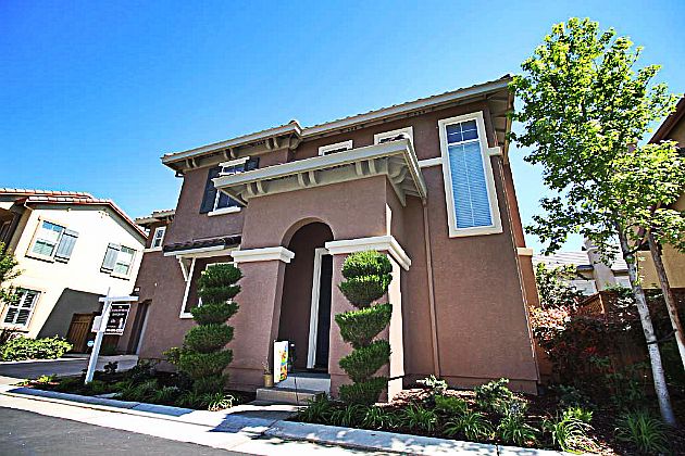 1st image of 486 N Orinda Ct