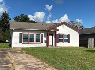 3716 Hays Ave, Groves, TX 77619