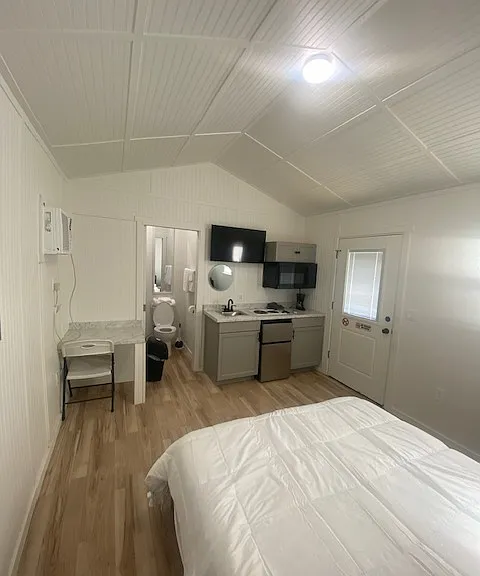 1014 Colonial Dr #1 — Photo 5