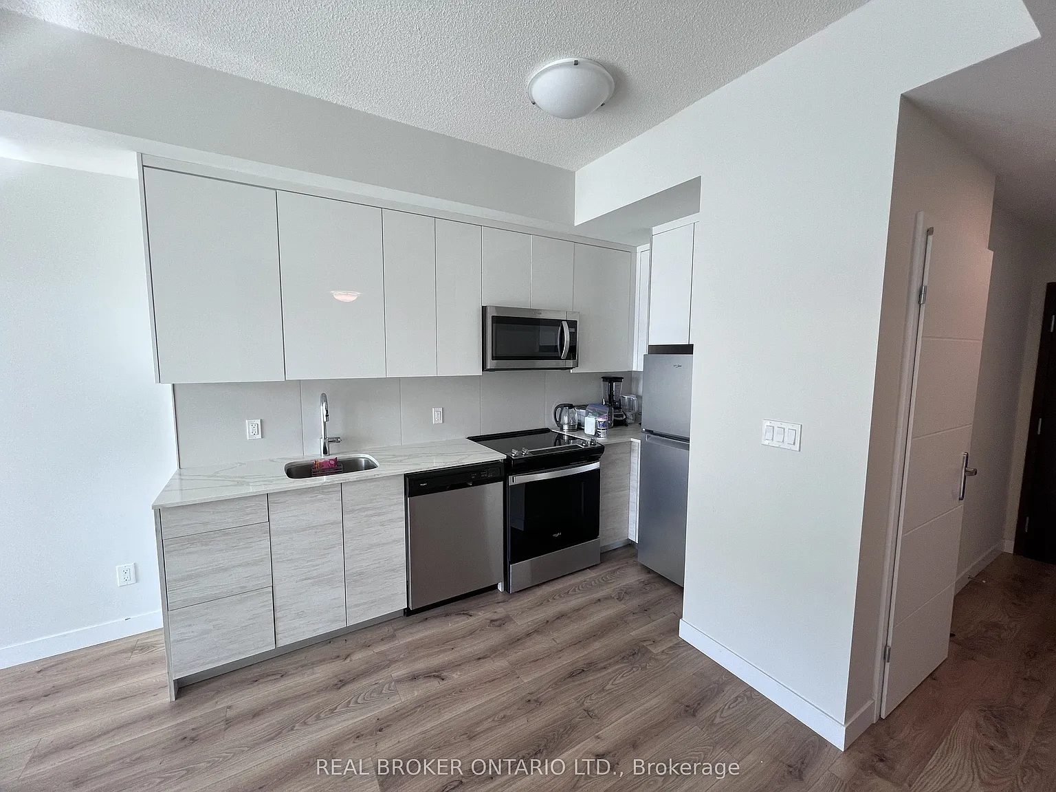 2 bed, $1,850 — Photo 2
