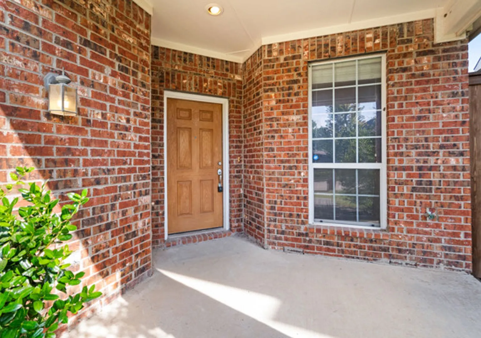 Frisco TX 3 Bed 2 bath, 2 car garage — Photo 2