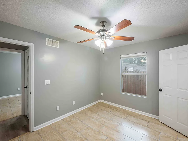 8205 Berry Ave — Photo 13