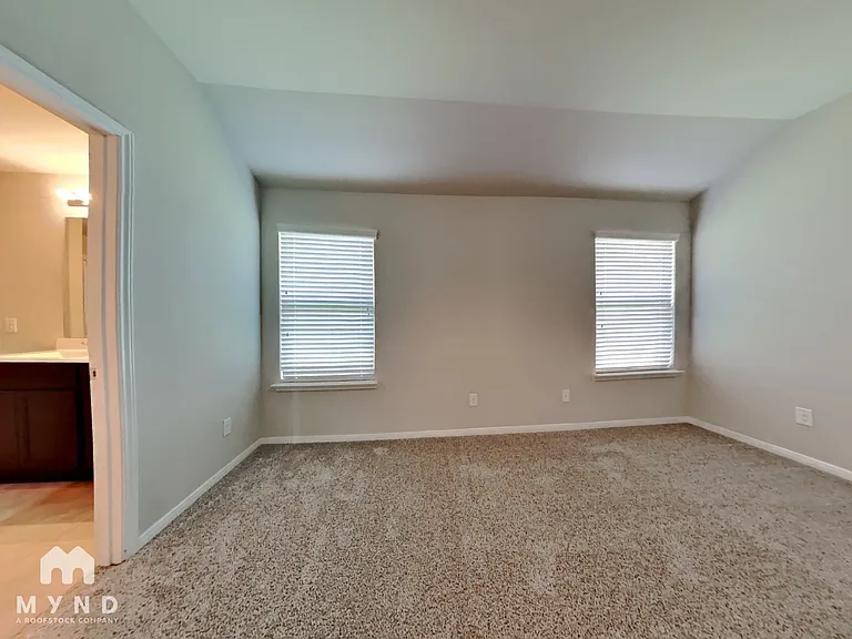 8111 Carillon Way — Photo 7
