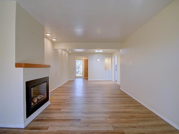 4th image of 6700 Los Trechos Ct NE