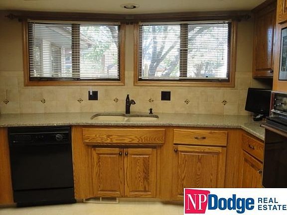 4th image of 13056 Sky Park Dr