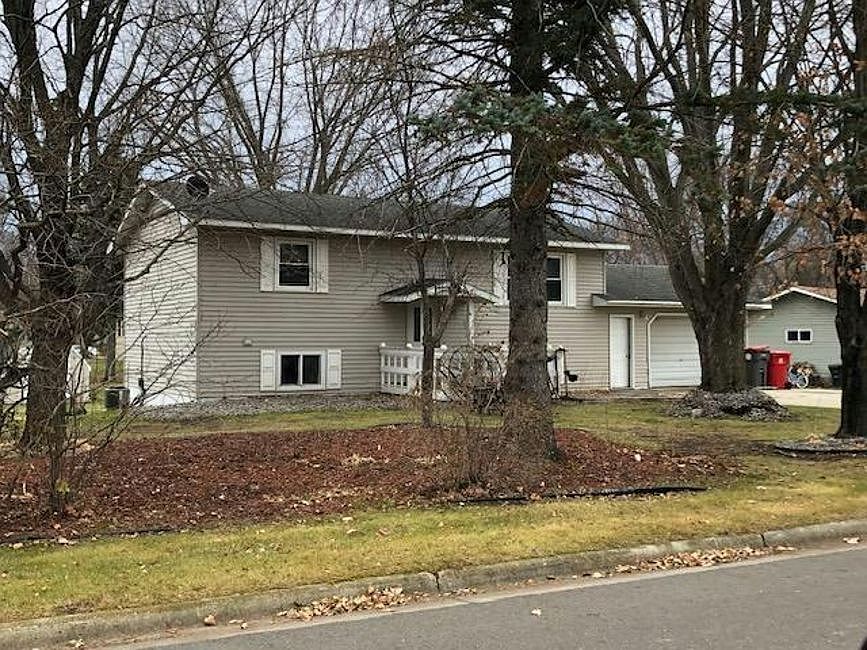 2nd image of 508 Central Ave N
