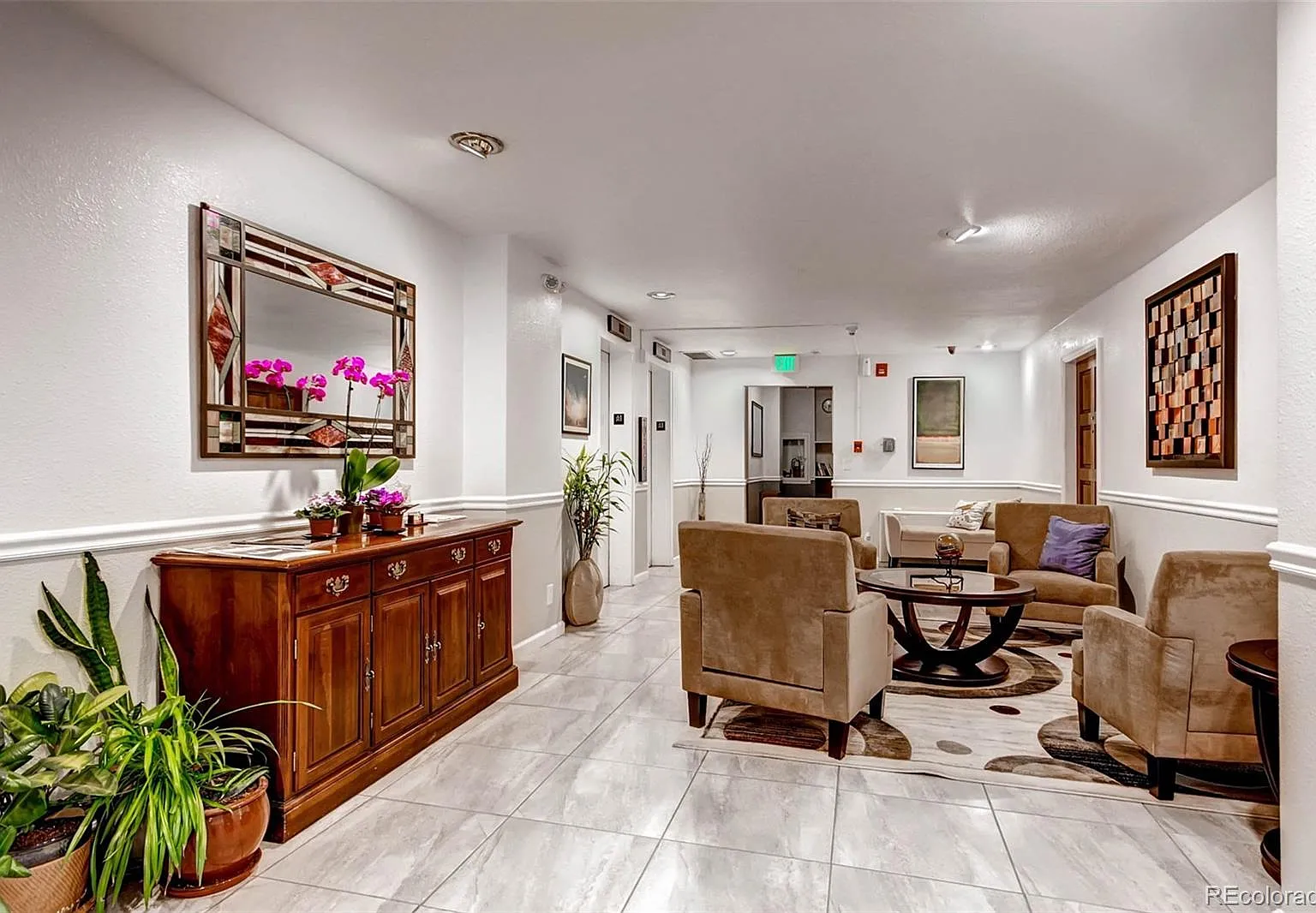 1 bed, 1.0 bath, 705 sqft, $1,595 — Photo 1
