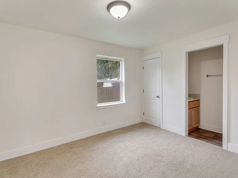 26307 S Highway 213 — Photo 11