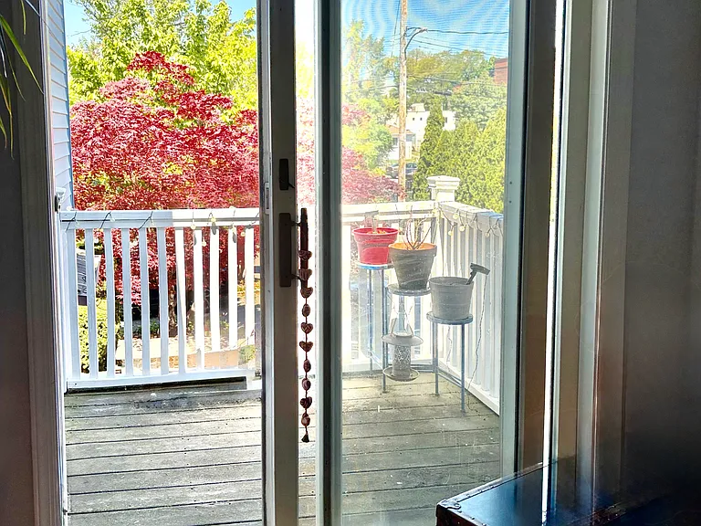 upstairs deck