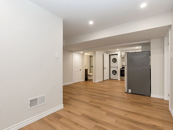 4th image of 11 McWatt St #Ll