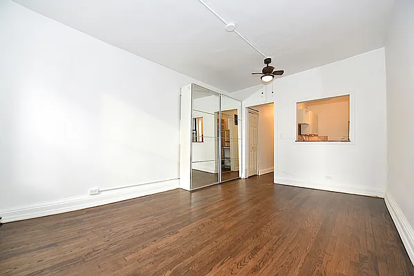 Rented by Keller Williams NYC | media 29