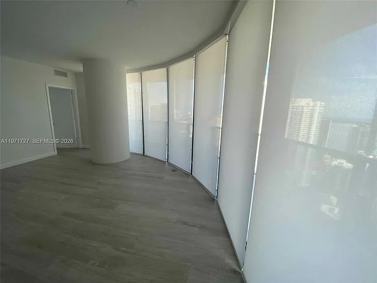 45 SW 9th St #3703 — Photo 11
