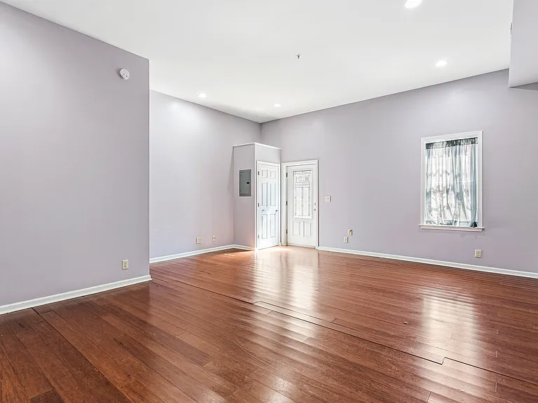 2355 E York St #C — Photo 5
