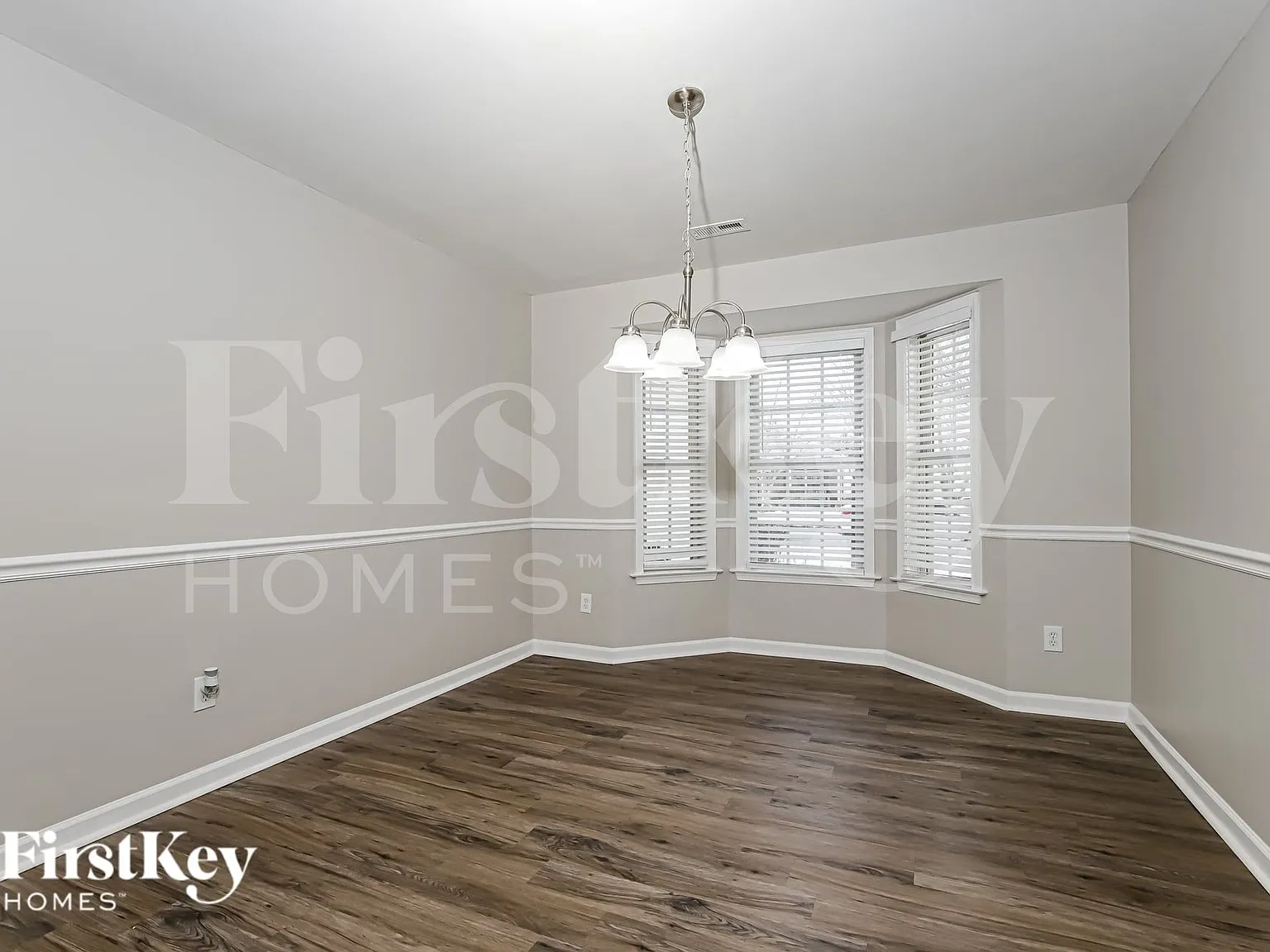 3 bed, 2.0 bath, 1672 sqft, $2,040 — Photo 4