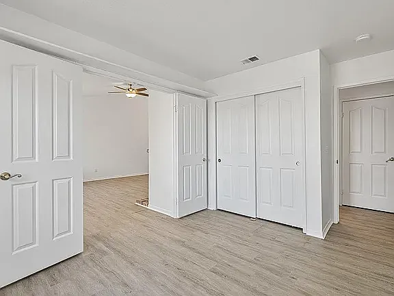 2199 Raleigh Cir — Photo 6