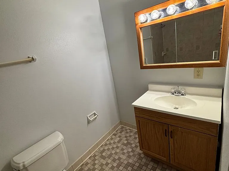 10628 W Dakota St — Photo 10