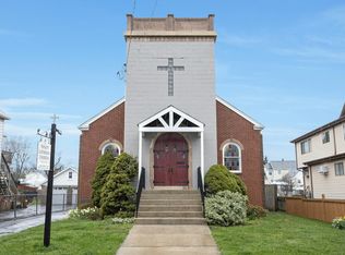 265 Seaside Ave, Stamford, CT 06902