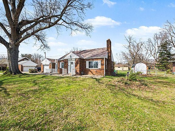 3rd image of 722 Compton Rd