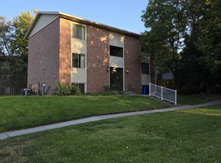 646 N 24th St, Lincoln, NE 68503
