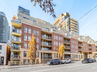 900 Mount Pleasant Rd #403, Toronto, ON M4P 3J9