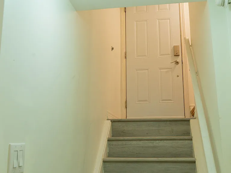 620 Madame St — Photo 33
