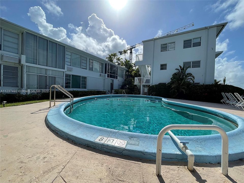 1st image of 10281 E Bay Harbor Dr APT D1