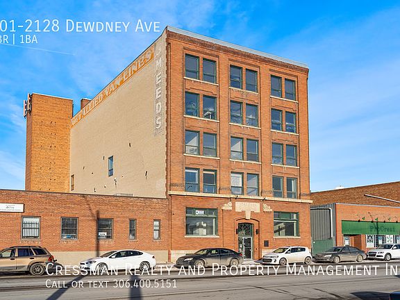 3rd image of 2128 Dewdney Ave #301