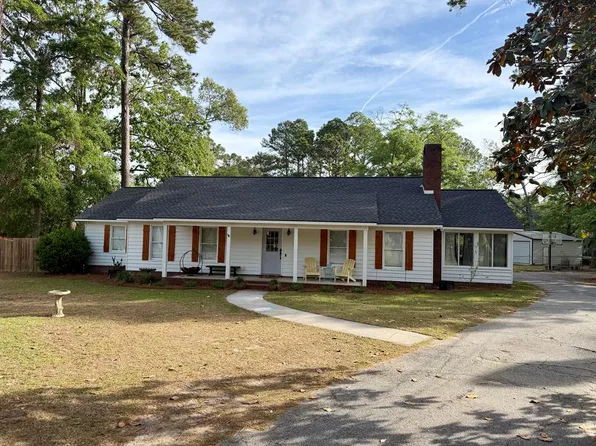 112 Town Ct, Thomasville, GA 31792