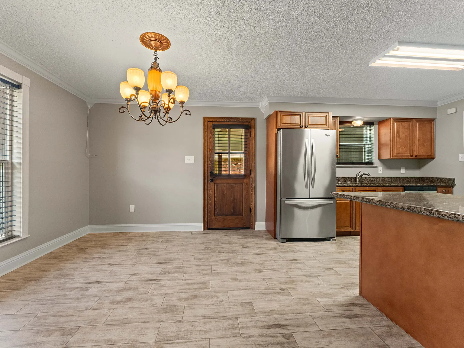 3 bed, 1426 sqft, $1,850 — Photo 3