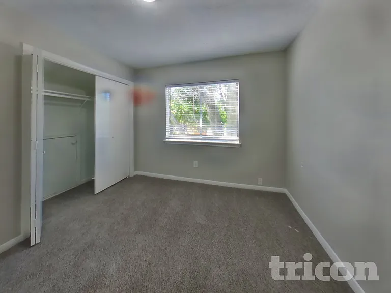 7114 River Garden Dr — Photo 12