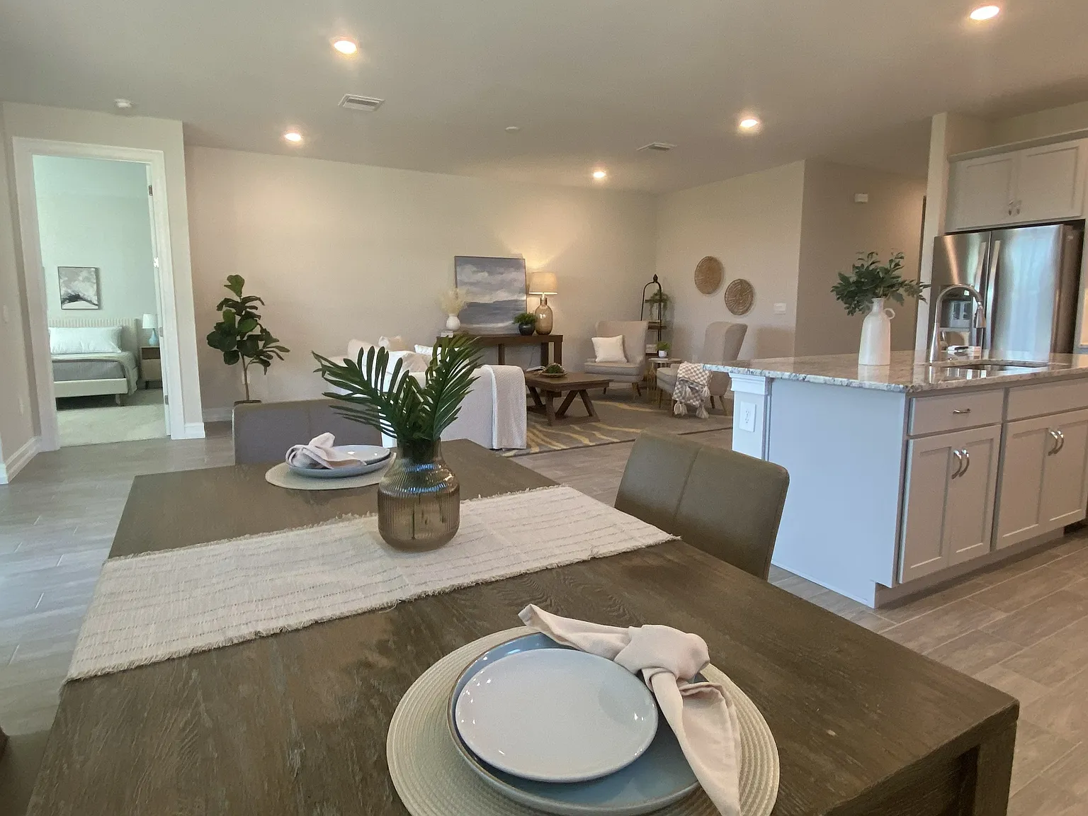 Crofton Springs Way, Port Charlotte — Photo 1