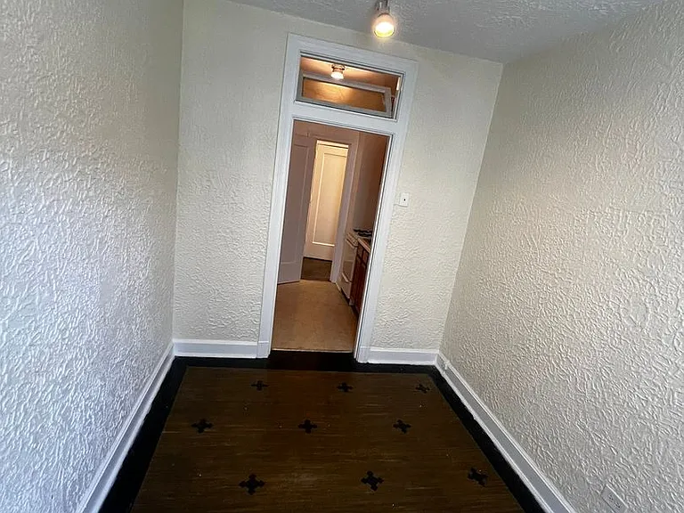 Bayard Manor Apartments — Photo 95