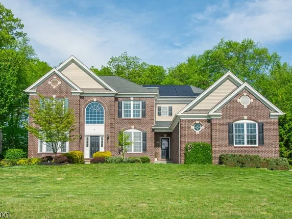8 Marcin Way, Mount Olive Twp., NJ 07836