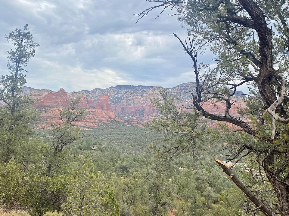 Neighborhood views to hiking trails