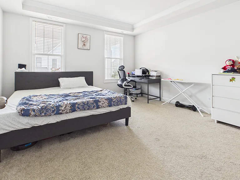 10163 Meeting House Dr NW — Photo 16