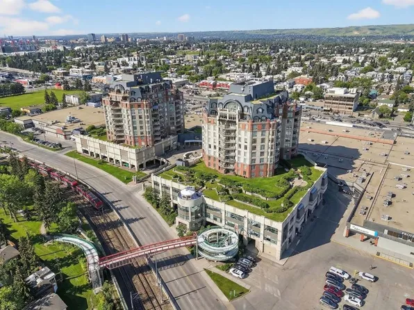 1718 S 14th Ave NW #110, Calgary, AB T2N 4Y7