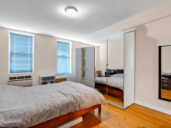 1730 East 14th Street image 16 of 25